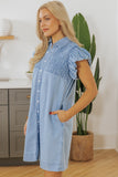 Robe courte en jean boutonnée à manches flottantes et détails froncés Beau Blue